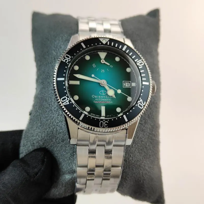 Orient Star Sports Diver 2nd Edition F6 Date Men's Watch- RE-AU0602E